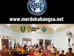 Pembagian Beasiswa Berprestasi Ds. Takulat 2025, meningkatkan motivasi belajar siswa.