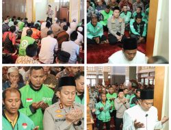 Polres Bojonegoro dan Komunitas Ojol Gelar Salat Gaib untuk Affan Kurniawan