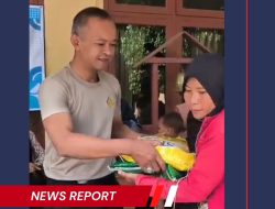 Gerakan pangan murah Polsek Margomulyo Polres Bojonegoro bersama Bulog Bojonegoro, distribusikan beras untuk Masyarakat.