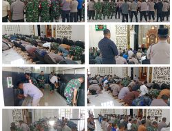 Kebersamaan di Tengah Aksi Penyampaian Pendapat di Mapolresta Sidoarjo