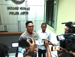 Polda Jatim Kembalikan Buku Sitaan yang Tidak Terkait dengan Tindak Pidana